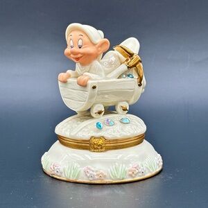 Lenox Treasures Disney Snow White Dopey Figurine Treasure/Trinket Box.